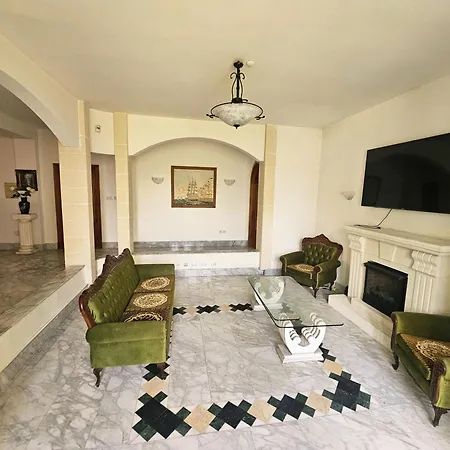 Spacious Swieqi For Families Groups Close To Paceville And St Julians Villa *
