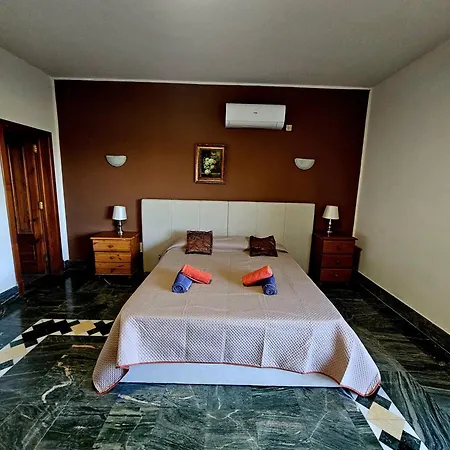 Villa Spacious Swieqi For Families Groups Close To Paceville And St Julians